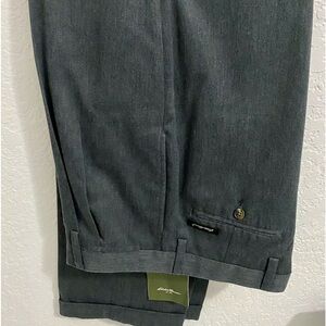 Eddie Bauer Mens Grey Pleated Pants 35 X32